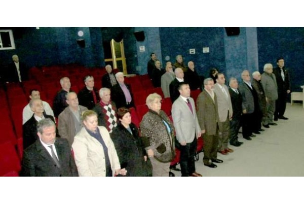 ALİAĞA'DA ERMENİ OLAYLARI TARTIŞILDI