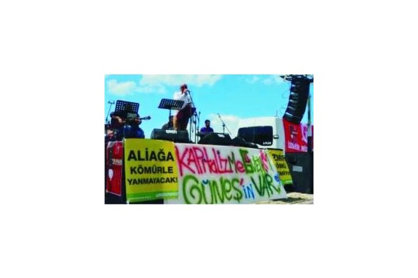 Termik santrale müzikle karşı durdular