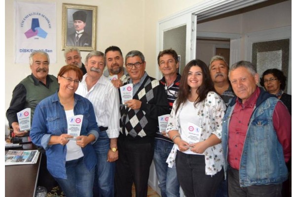 GAZETEMİZE 4 PLAKET BİRDEN