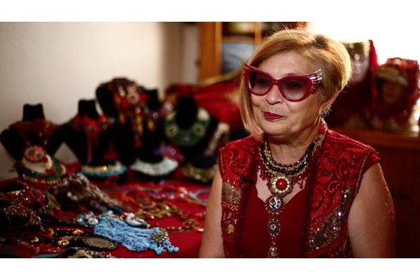 ‘KIRMIZILI KADIN’ VODAFONE REKLAMLARINDA