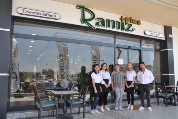 ‘KÖFTECİ RAMİZ’ YENİLENEN YÜZÜYLE AÇILIYOR