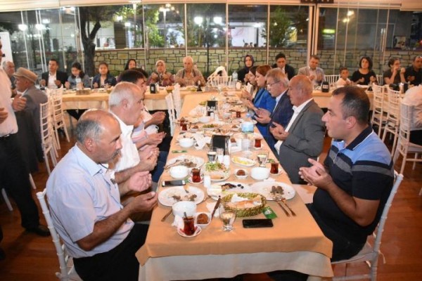 MUHTARLAR İFTARDA BİR ARAYA GELDİ