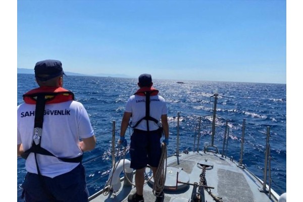 Geri itilen 124 düzensiz göçmen kurtarıldı