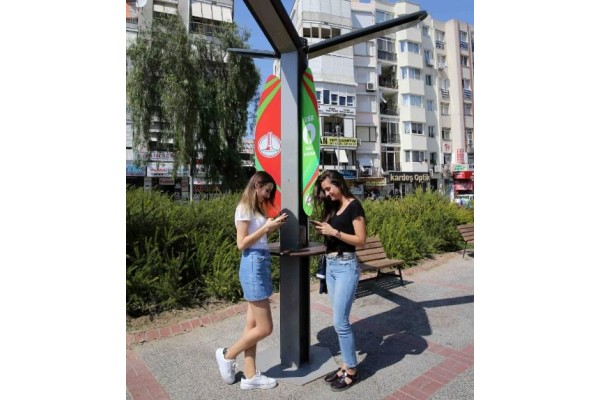 1 MİLYON KULLANICIYA ÜCRETSİZ İNTERNET