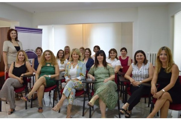 EN FAZLA KADINLARA MOBBİNG UYGULANIYOR