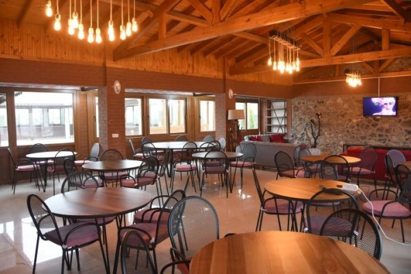 LOKAL ALİAĞALI KADINLARA EMANET