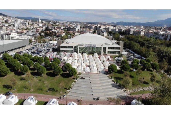 DEPREM ÇADIRLARI KALDIRILIYOR