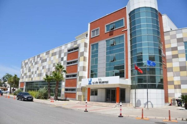 BELEDİYE İŞ MAKİNESİ KİRALAYACAK