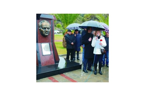 Uğur Mumcu Aliağa'da anıldı