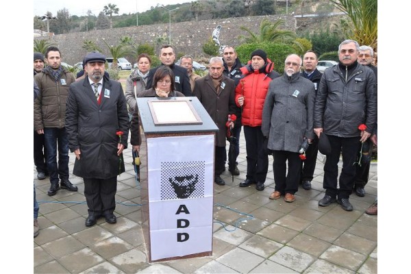 MUMCU, KATLEDİLİŞİNİN 24. YILINDA ANILDI