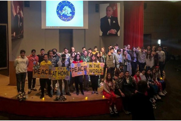 HEYDAR ALİYEV, YABANCI MİSAFİRLERİNİ AĞIRLADI