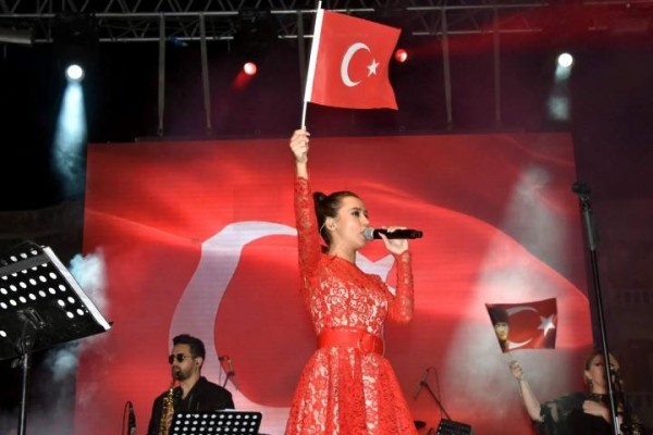 ÇOCUK FESTİVALİ’NDE İKİ BÜYÜK KONSER