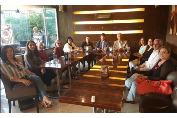 İZMİRLİLER’DEN KAN BAĞIŞI ETKİNLİĞİ