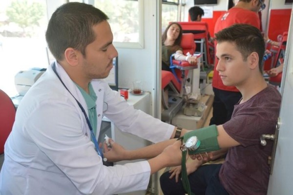 KAN BAĞIŞINDA ŞAMPİYON ALİAĞA