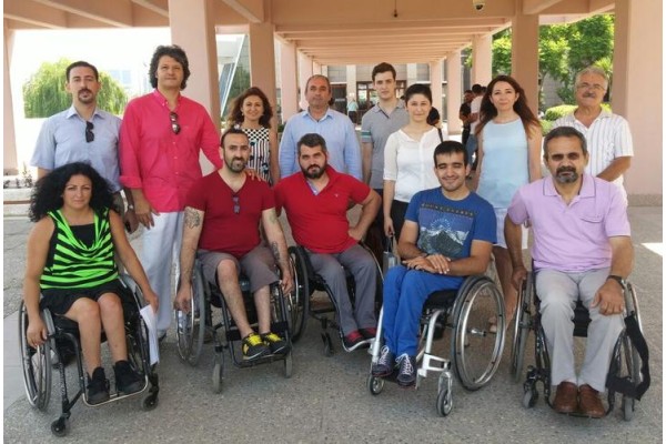 ENGELLİLERDEN SUÇ DUYURUSU