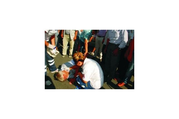 ALİAĞA'DA TRAFİK KAZASI: 1 YARALI