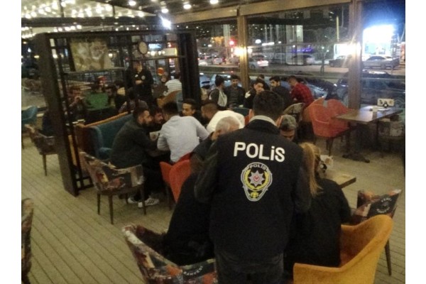 ALİAĞA’DA 4 ARAÇ VE 3 İŞYERİNE CEZA