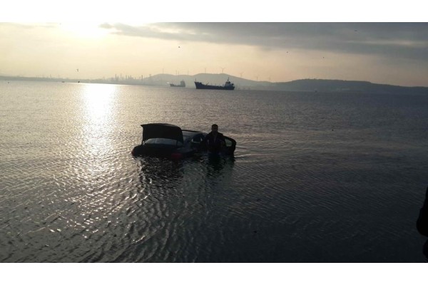 FREN YERİNE GAZA BASINCA DENİZE UÇTULAR