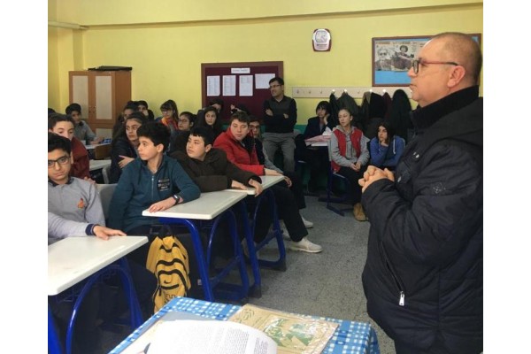 ÖĞRENCİLERE MİLLİ BİLİNÇ VE TARİH ANLATILDI