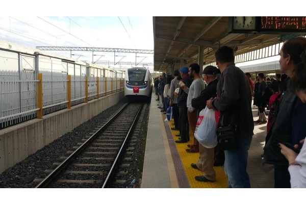 İZBAN'DA SEFERLER YİNE AKSADI