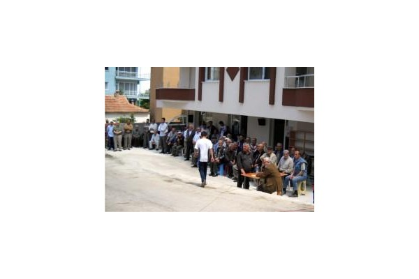 ‘Bismillah’ dediler temel attılar