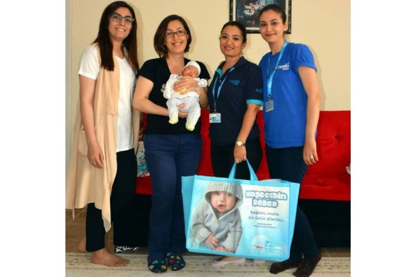 YENİ DOĞAN BEBEKLERE “HOŞ GELDİN” HEDİYESİ