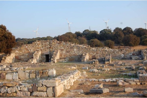 KARAÇORLU, "KYME'DEKİ ARKEOLOG YETKİSİZ"