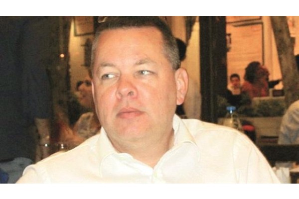 ABD'Lİ PAPAZ BRUNSON'A EV HAPSİ