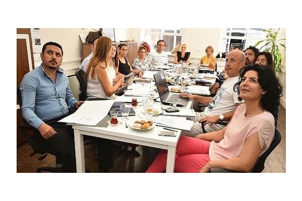 BÜYÜK JÜRİ İŞBAŞINDA