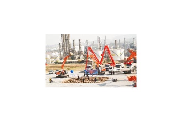 Star Rafinerisi'ne görkemli temel atma