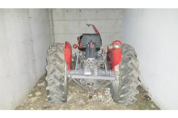 TRAKTÖR ÇALAN BABA-OĞUL YAKALANDI