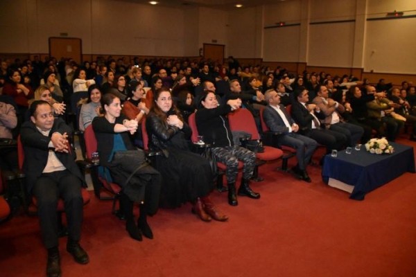 BELEDİYEDEN ÇALIŞANLARA MOTİVASYON SEMİNERİ