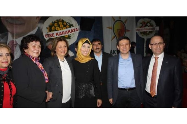 Ak Parti Aliağa Kadın Kolları'nda yeni dönem