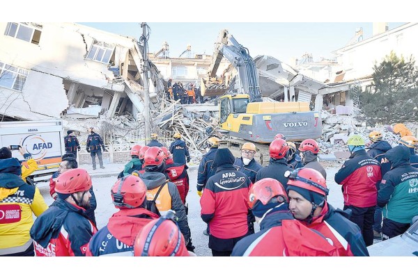 ALİAĞA’DA YARDIM SEFERBERLİĞİ