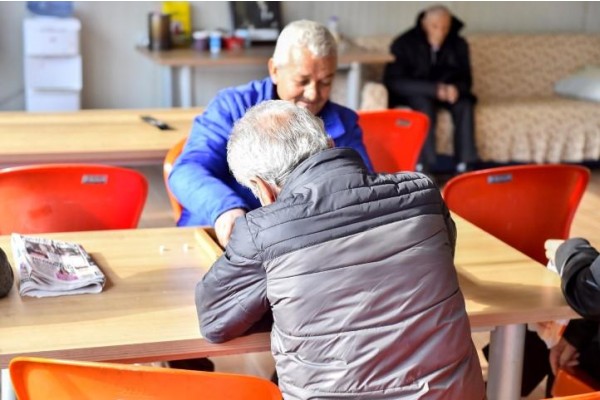 BÜYÜKŞEHİR EVSİZ YURTTAŞLAR İÇİN SAHADA