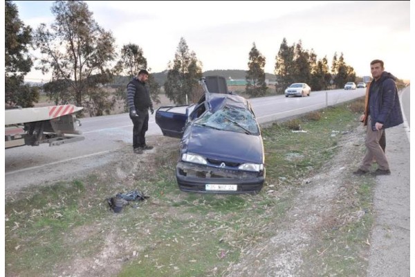 ARAÇ TAKLA ATTI: 6 YARALI