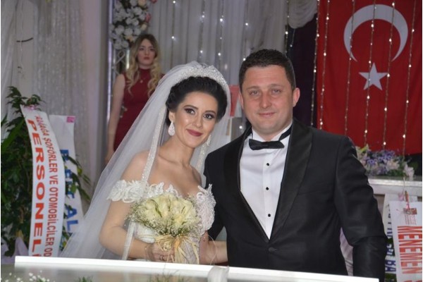 BİR ÖMÜR BOYU MUTLULUĞA 'EVET' DEDİLER