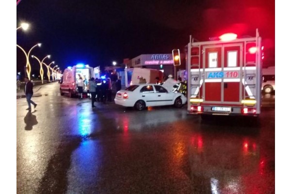 TOKİ KAVŞAĞINDA TRAFİK KAZASI: 2 YARALI