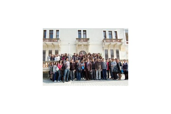 Öğretmenlik, gençler için en cazip meslek!