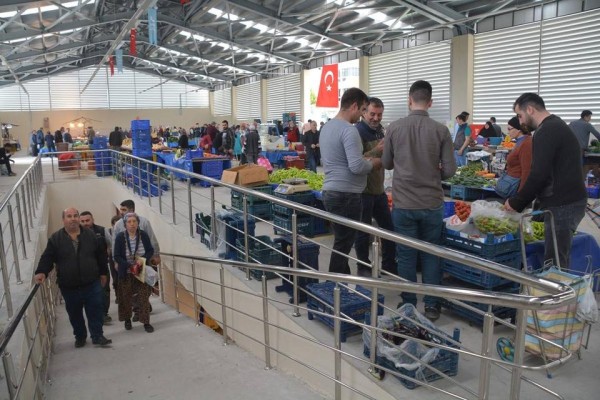 HELVACI KAPALI PAZARYERİ HİZMETE GİRDİ