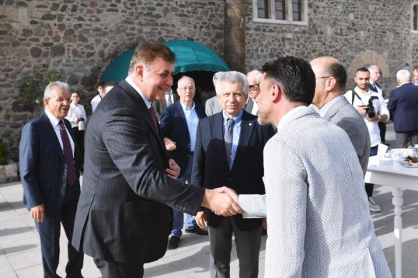 “İzmir’in kalkınması için çalışacağız”