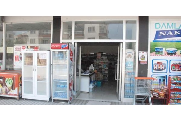 ALİAĞA'DA İKİ MARKETTE HIRSIZLIK OLAYI YAŞANDI