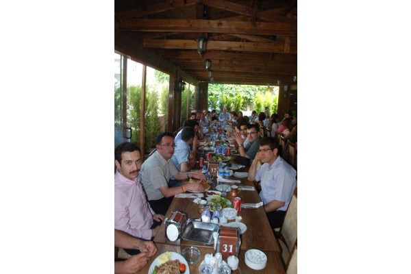 YAZI İŞLERİ MÜDÜRÜNE VEDA YEMEĞİ