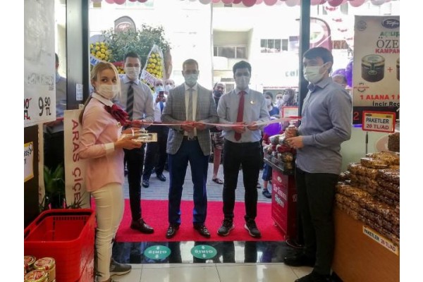 TUĞBA KURUYEMİŞ 95.MAĞAZASI İLE ALİAĞA’DA