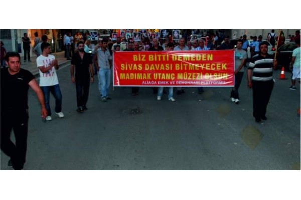 SİVAS KATLİAMI KURBANLARI ALİAĞA'DA ANILDI