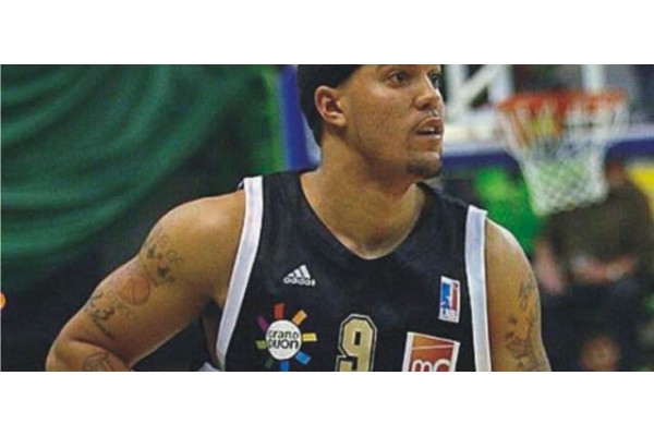 Aliağa Petkim, Sean Marshall'la anlaştı