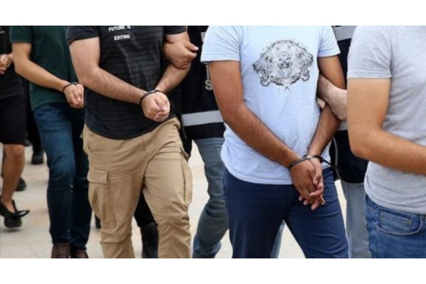 7 FETÖ ŞÜPHELİSİ FOÇA’DA YAKALANDI