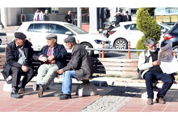 TÜRKİYE'DE ORTALAMA YAŞAM SÜRESİ 78 YIL OLDU