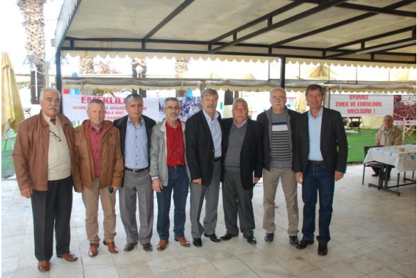 EMEKLİLERİN FERYADI