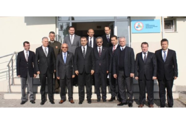 Nemrut yolları için zirve